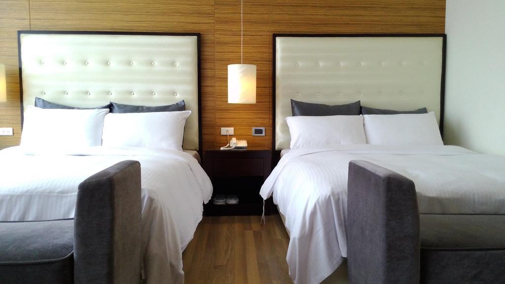 Hotel Modern Puli Quarto foto