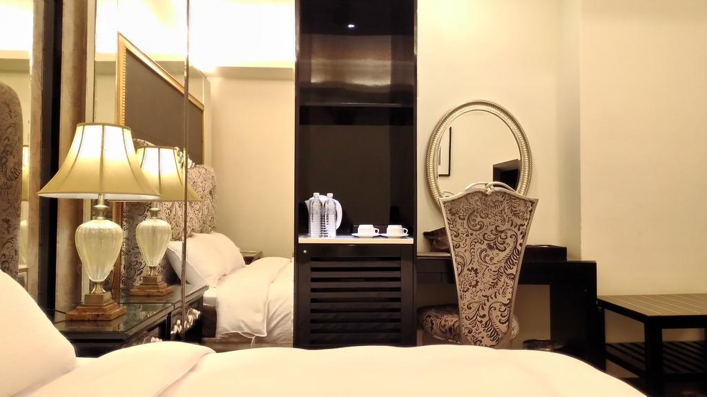Hotel Modern Puli Quarto foto